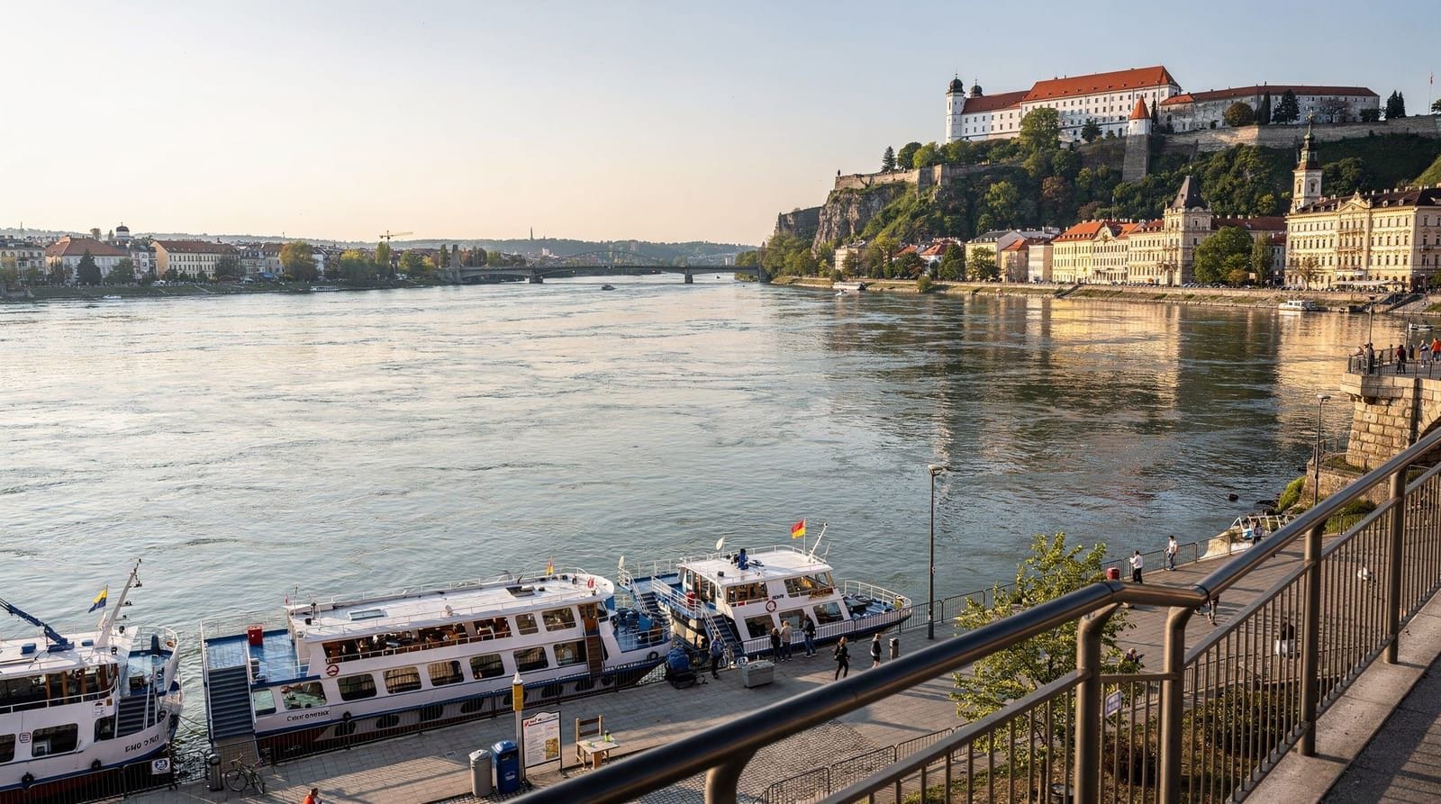river-cruise