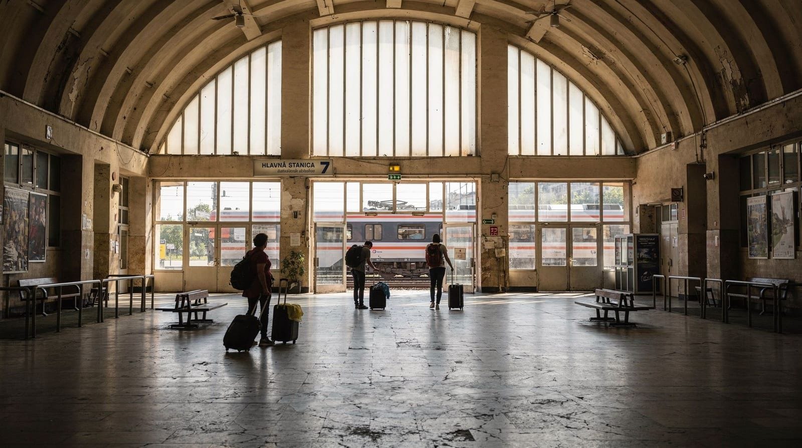 Züge von Bratislava nach Wien, Budapest und Prag